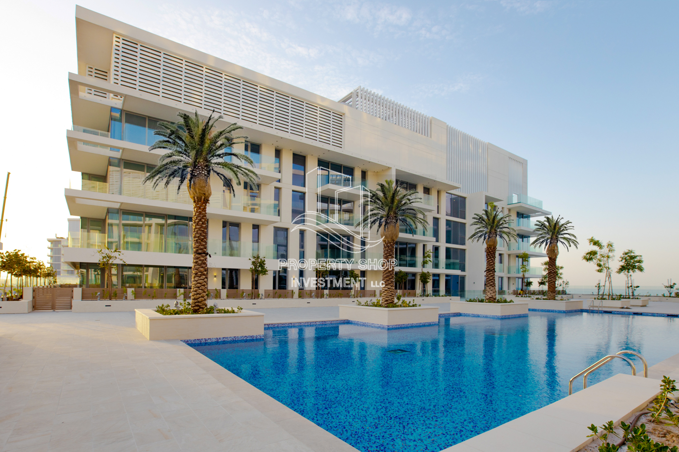 Beachfront 3+Maid with Pool View | Excellent Location