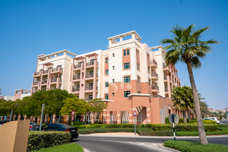 Spacious – terrace apartment I Well Maintained I Ready to move in